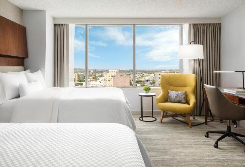 غرفه قياسيه سريرين مزدوجين, The Westin Long Beach