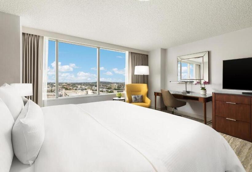キングサイズベッドのスタンダードルーム, The Westin Long Beach