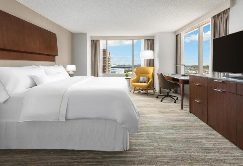 غرفة قياسية سرير كينج, The Westin Long Beach