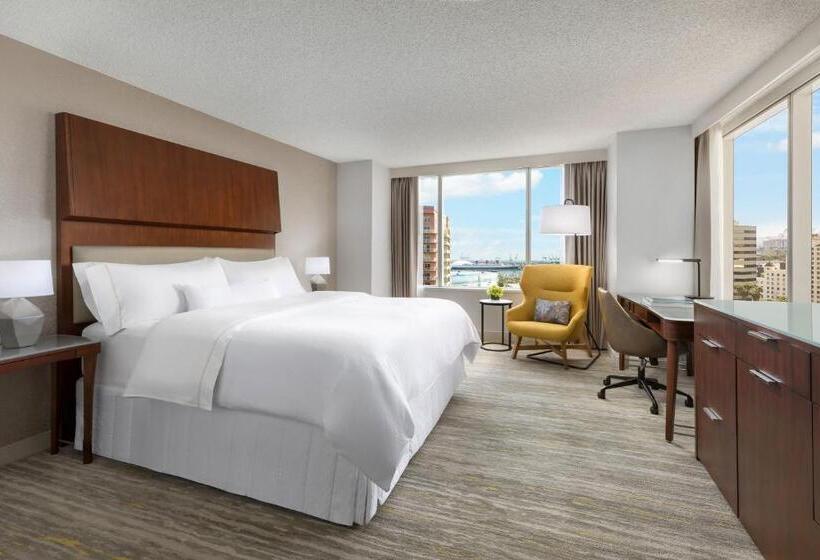 غرفة قياسية سرير كينج, The Westin Long Beach