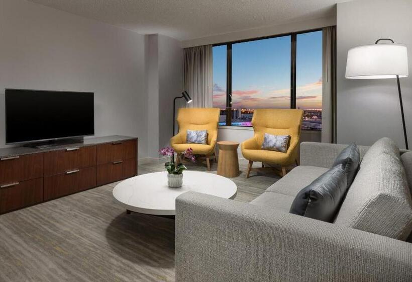 キングサイズベッドのスタンダードルーム, The Westin Long Beach