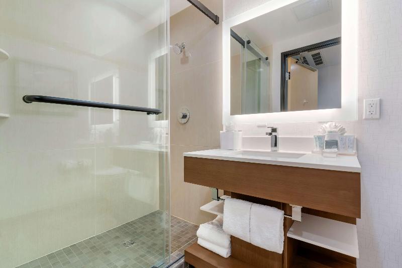 Люкс Executive Кровать Кинг, The Westin Long Beach