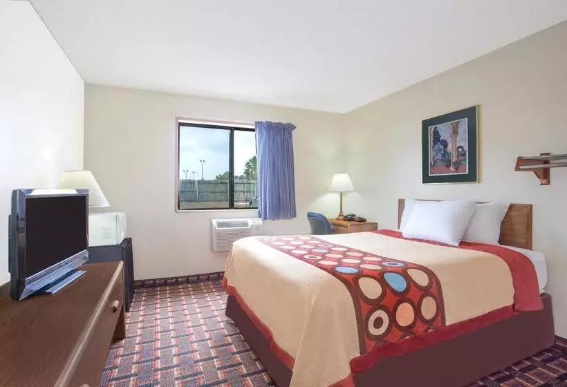 Standard-huone King-vuode, Super 8 By Wyndham Douglas
