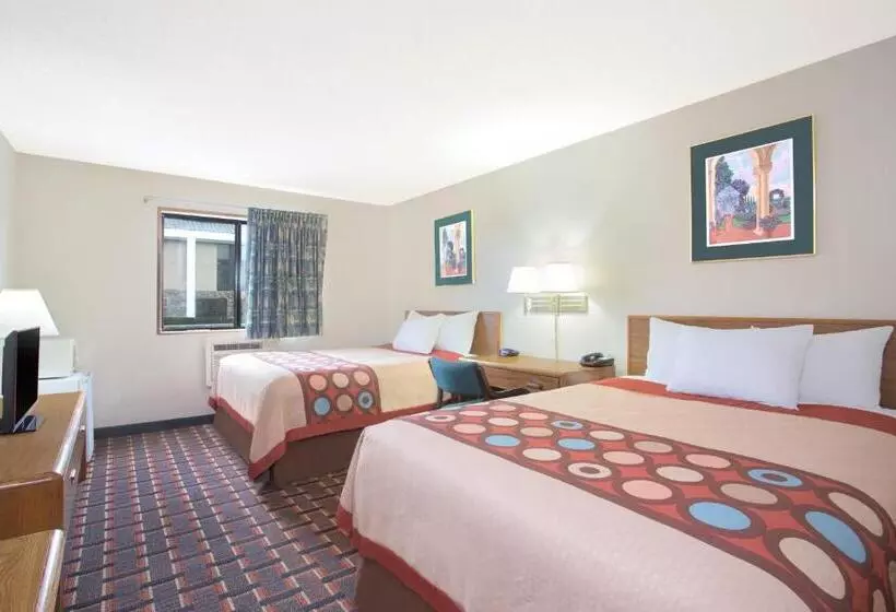 Standard-huone, Super 8 By Wyndham Douglas