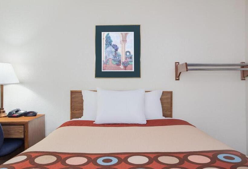 חדר סטנדרט מותאם לאדם עם מוגבלויות, Super 8 By Wyndham Douglas