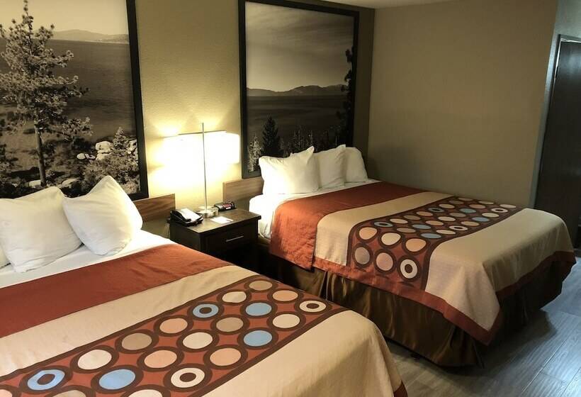 غرفه قياسيه سريرين مزدوجين, Super 8 By Wyndham Redding