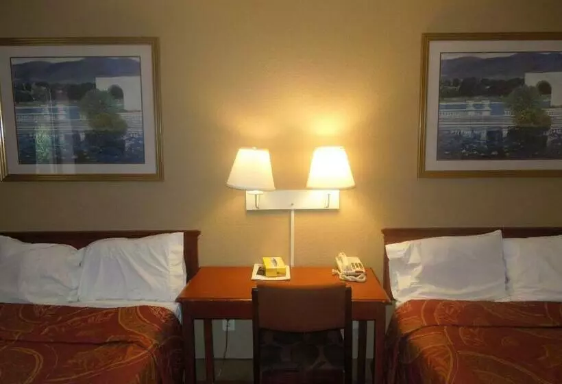 Deluxe-huone, Super 8 By Wyndham Waldorf