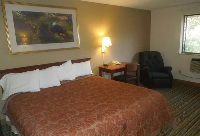 Standard-huone King-vuode, Super 8 By Wyndham Waldorf