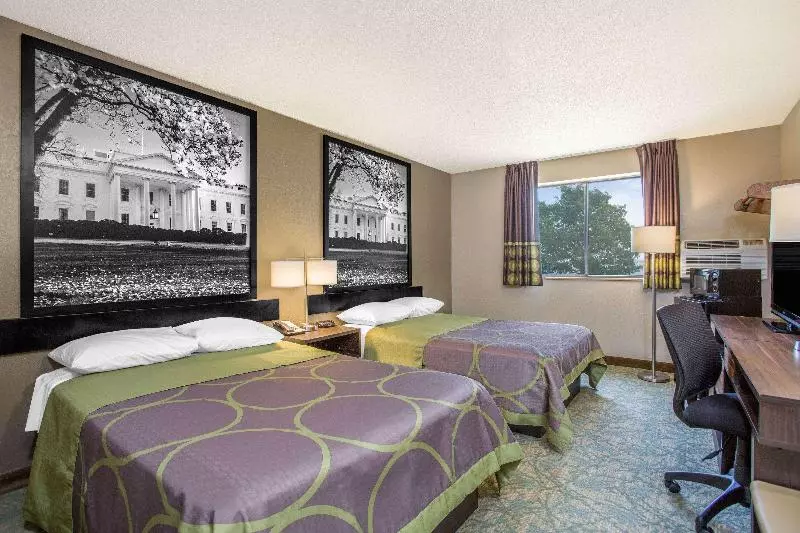Standard-huone, Super 8 By Wyndham Waldorf
