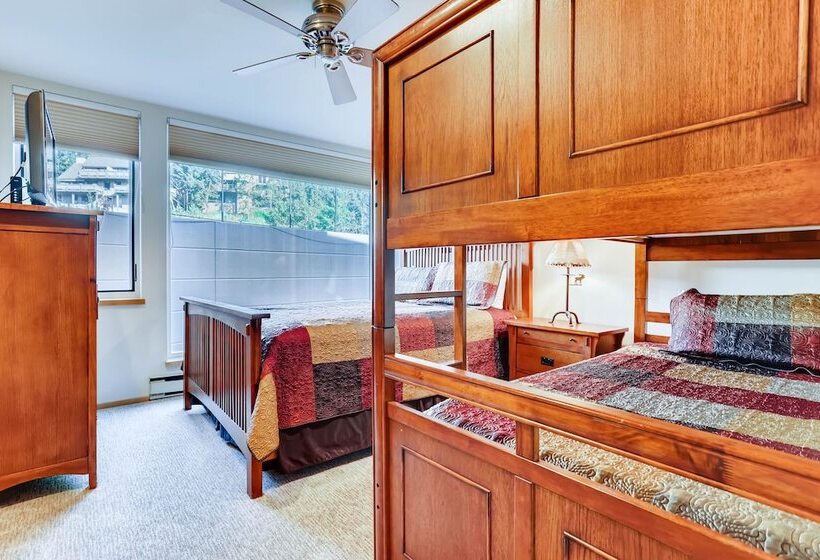 침실 2개 디럭스 아파트, Simba Run Condos 2bed 2bath