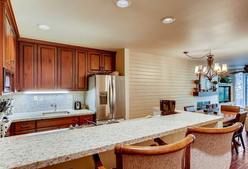 침실 2개 디럭스 아파트, Simba Run Condos 2bed 2bath