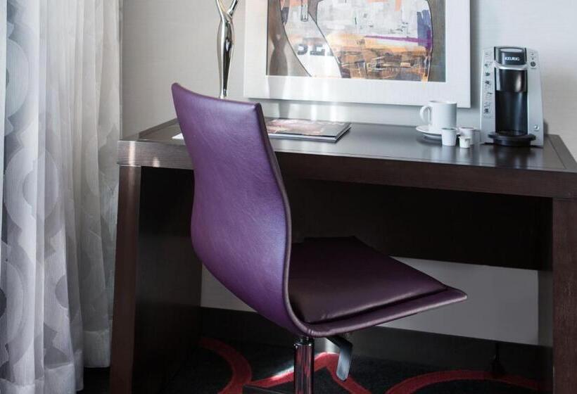 غرفة إدارية سرير كينج, Courtyard By Marriott Boston Downtown