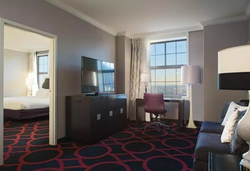 سوئیت اجرایی با تخت کینگ, Courtyard By Marriott Boston Downtown