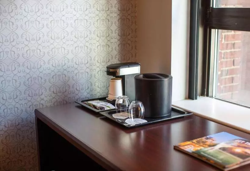 سوئیت اجرایی با تخت کینگ, Courtyard By Marriott Boston Downtown