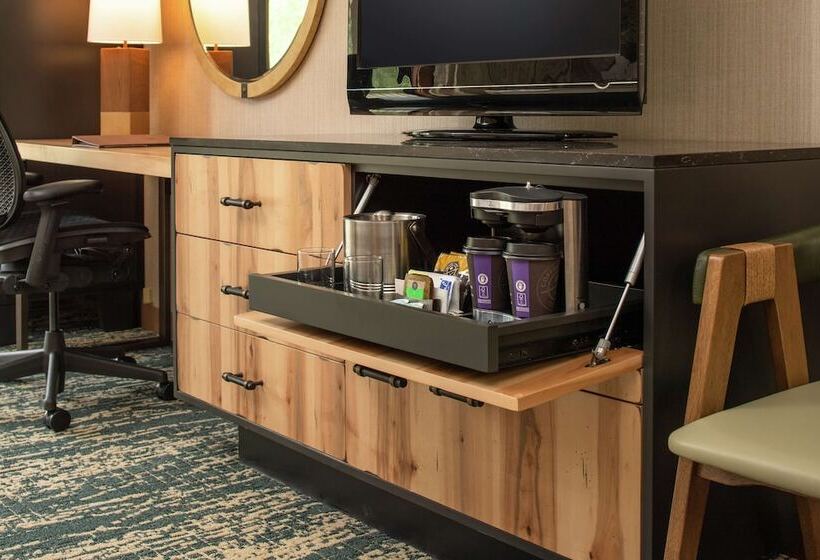 Номер Стандарт 2 Двуспальные Кровати, Doubletree By Hilton Hotel Missoula   Edgewater