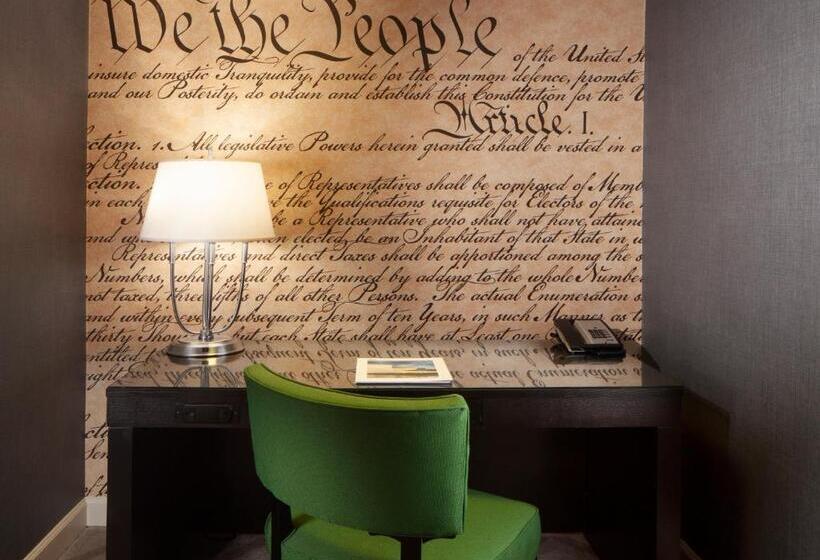 Люкс, Melrose Georgetown