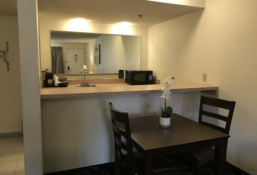 جناح, Morningglory Inn & Suites