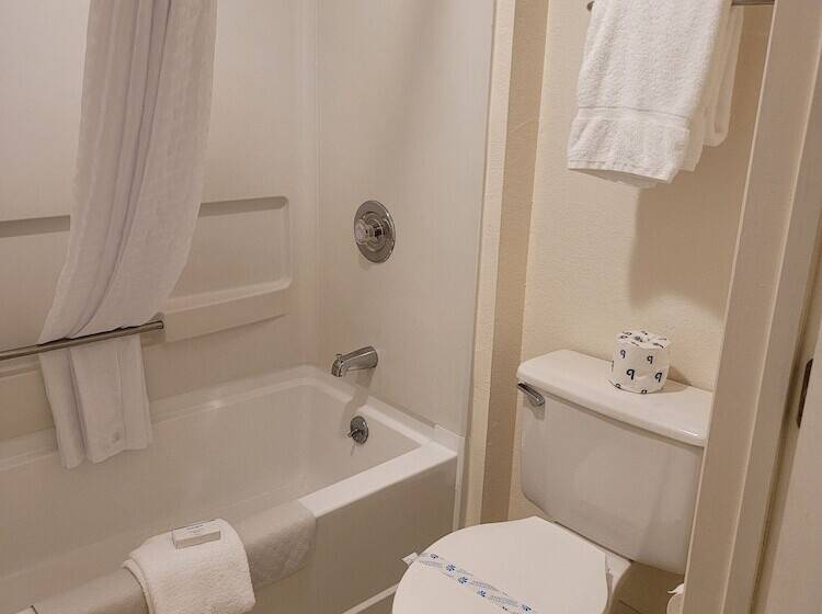 جناح, Morningglory Inn & Suites