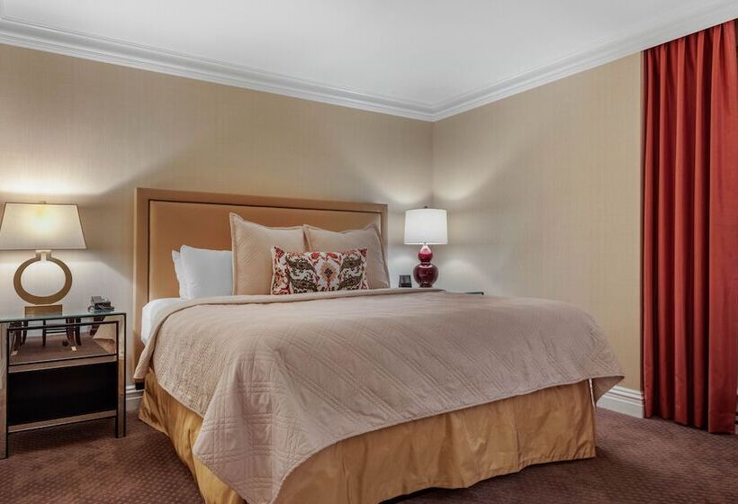 جناح, Omni William Penn