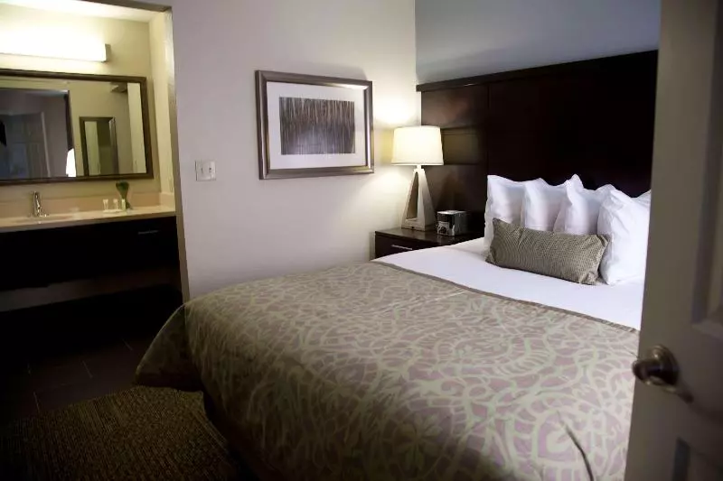 سوئیت برای معلولان, Sonesta Es Suites San Jose Airport