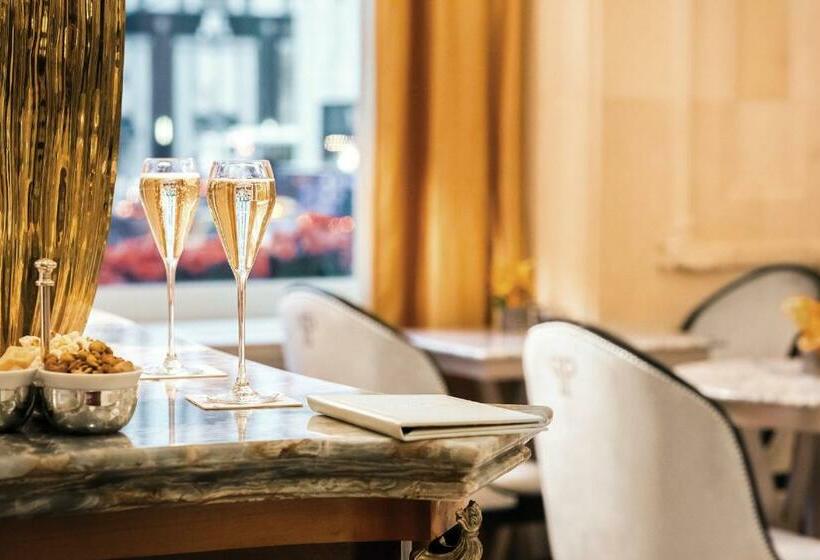 带大床的套房, The Plaza