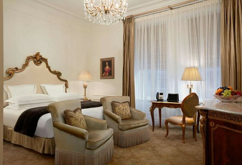 标准间带双人床, The Plaza