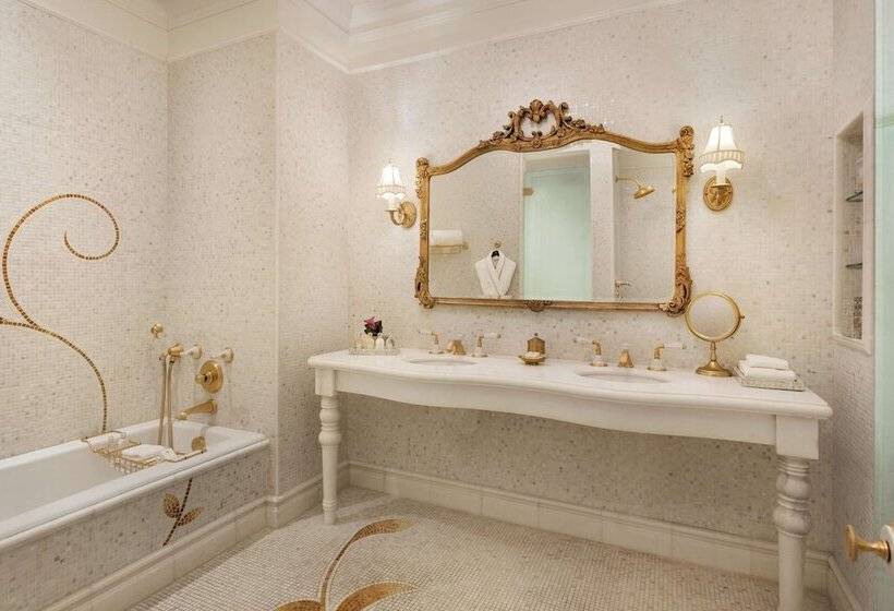 豪华房间, The Plaza