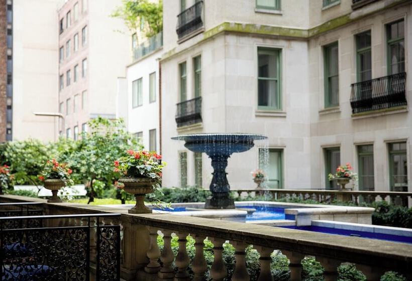 标准间带双人床, The Plaza