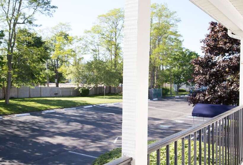 غرفة ديلوكس, The Tidewater Inn   Cape Cod