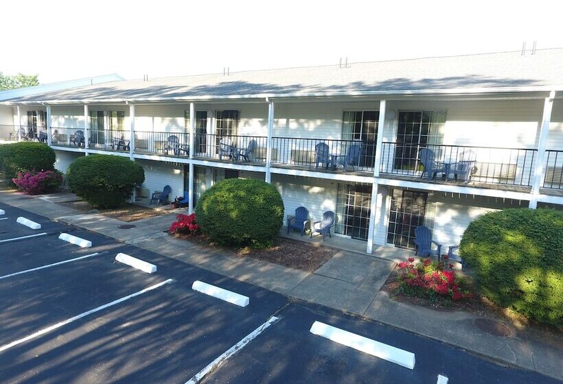 Номер Deluxe, The Tidewater Inn   Cape Cod