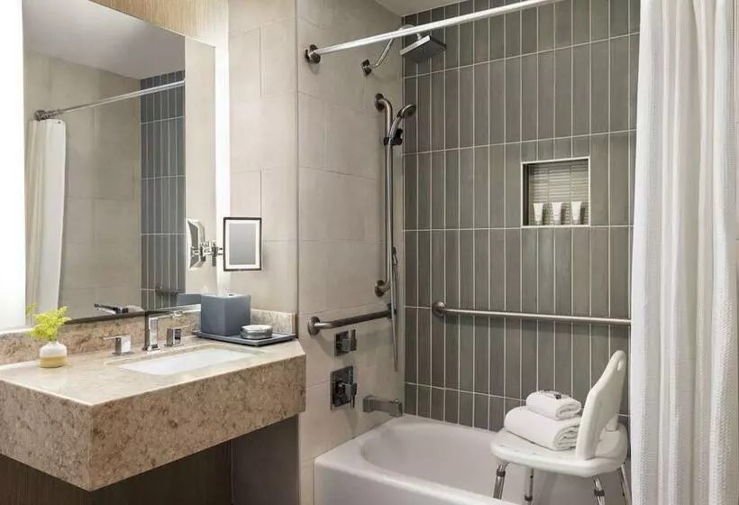 اتاق استاندارد با تخت دوبل, The Woodlands Resort, Curio Collection By Hilton