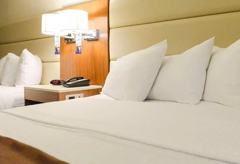 سوییت, Travelodge By Wyndham Culver City