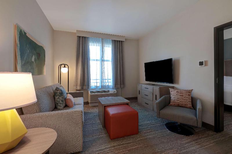 キングサイズベッドのスイートルーム, Omni Tucson National Resort & Spa