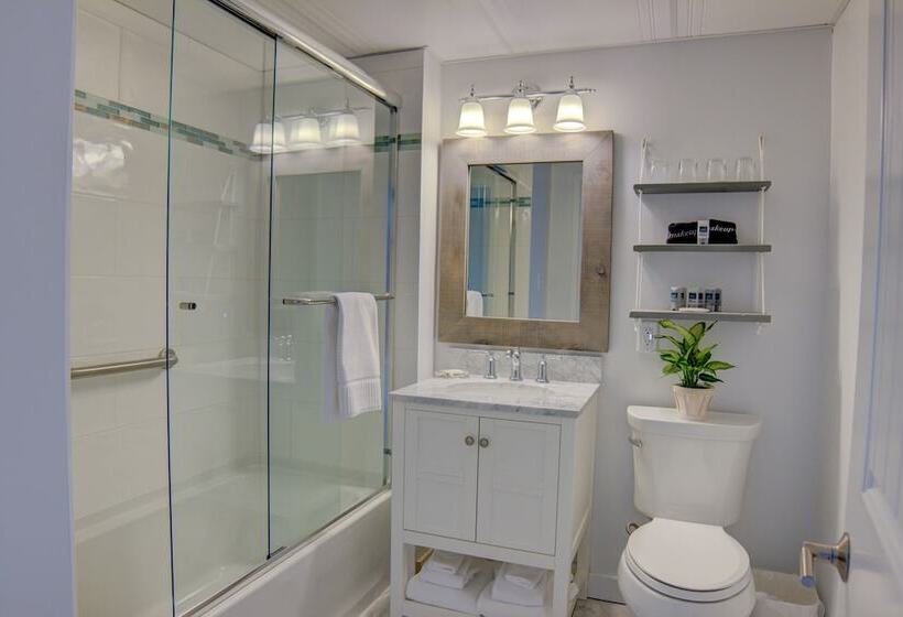 Номер Стандартный Кровать Куин, The Nonantum Resort