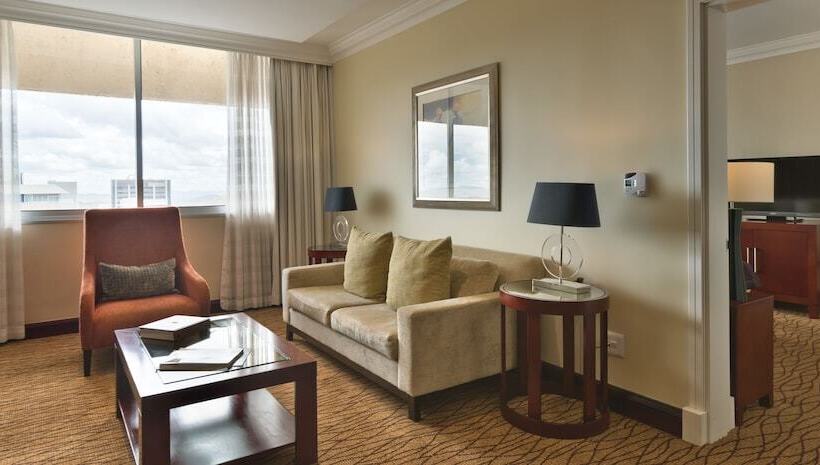 سوییت, Avani Windhoek Hotel & Casino