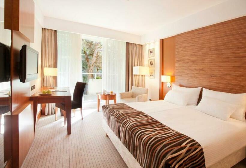 غرفة قياسية مزوَّدة بشُرفة, Croatia