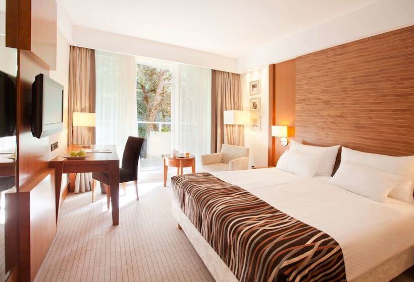 غرفة قياسية مزوَّدة بشُرفة, Croatia