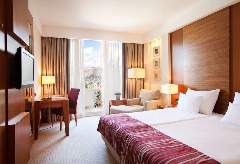 غرفة سوبيريور مطلة على المدينة, Croatia