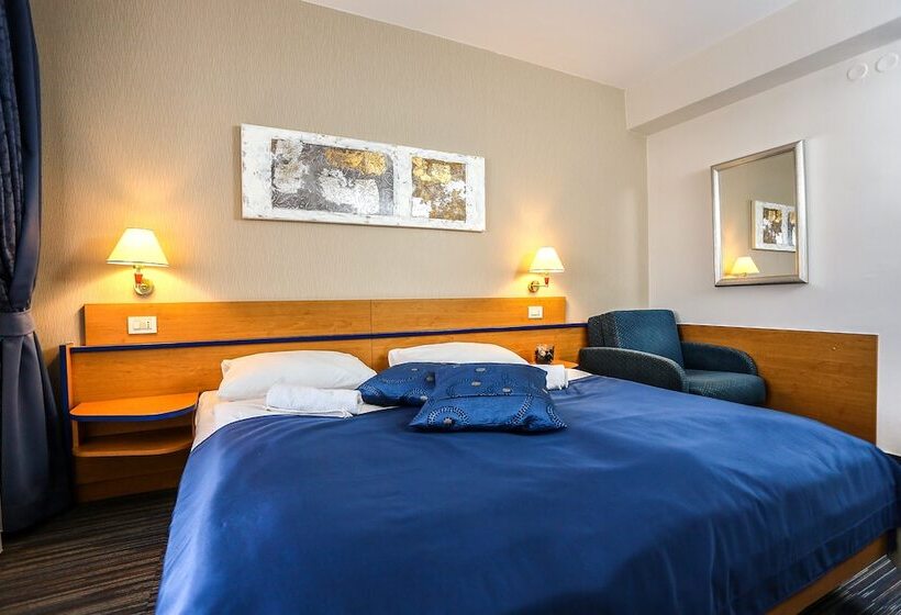 اتاق استاندارد با بالکن, Dražica   Hotel Resort Dražica