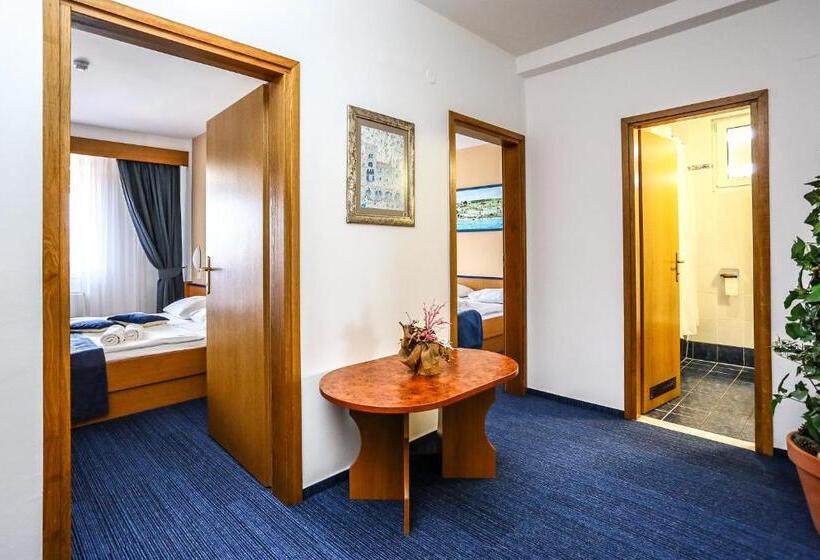 اتاق خانوادگی, Dražica   Hotel Resort Dražica