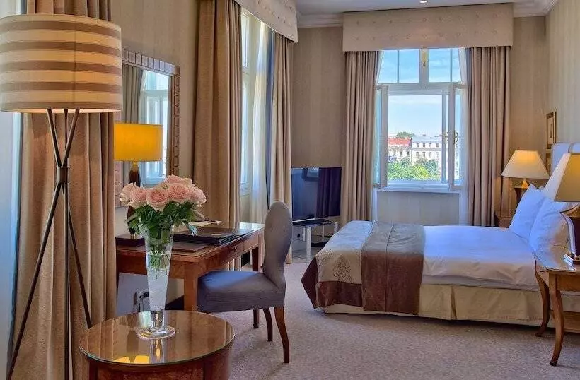 Deluxe-huone, Esplanade Zagreb