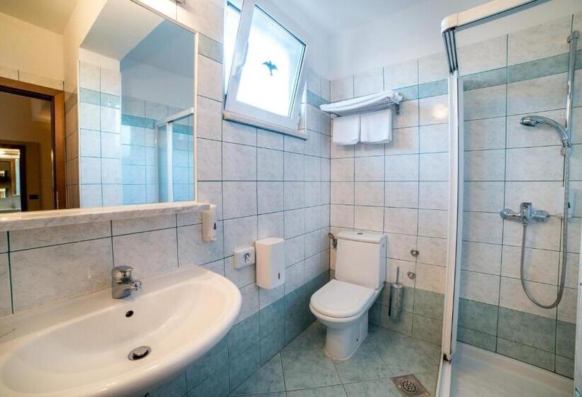 اتاق استاندارد, Marina