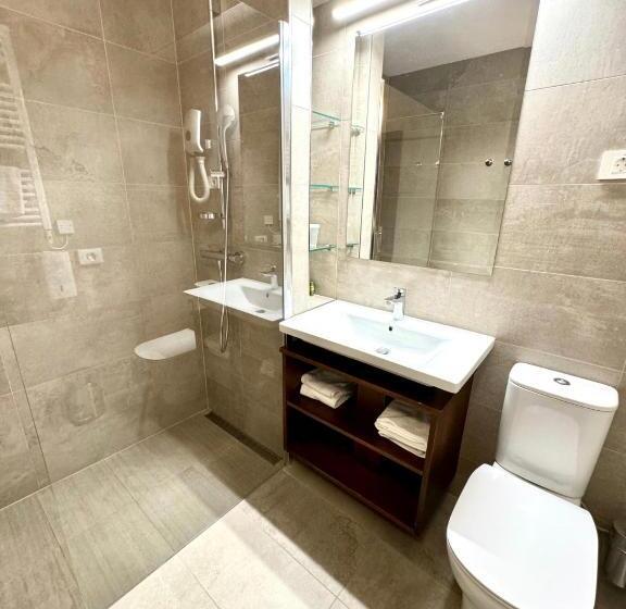 سوییت جونیور با بالکن, Marina