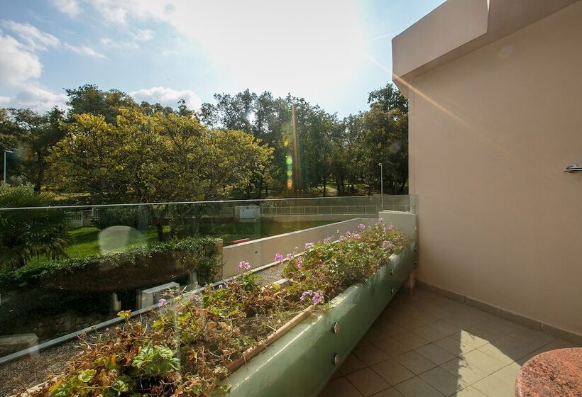 Индивидуальный Номер Классика, Mediteran Plava Laguna