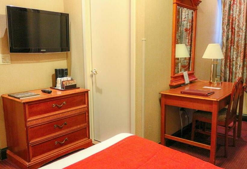 高级大房间, Newton