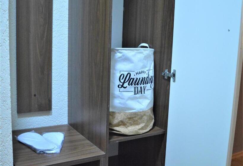 اتاق استاندارد سه نفره, Park