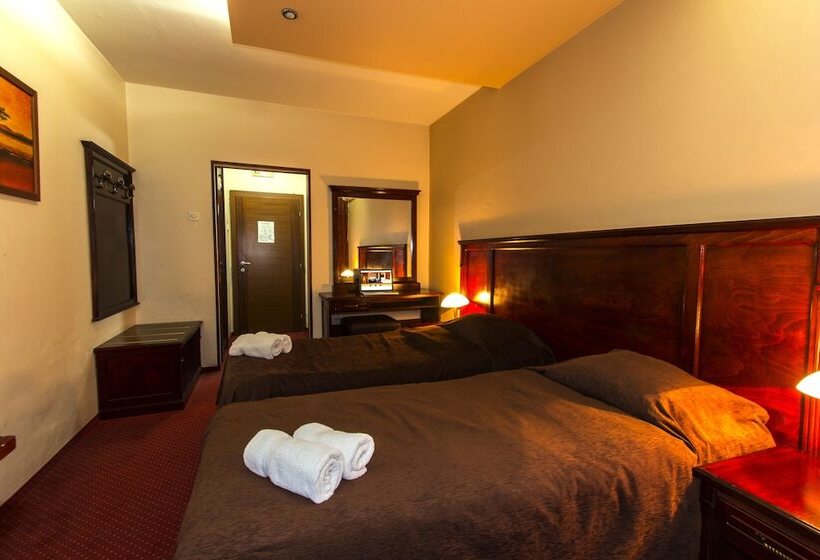 اتاق راحتی, Petrus