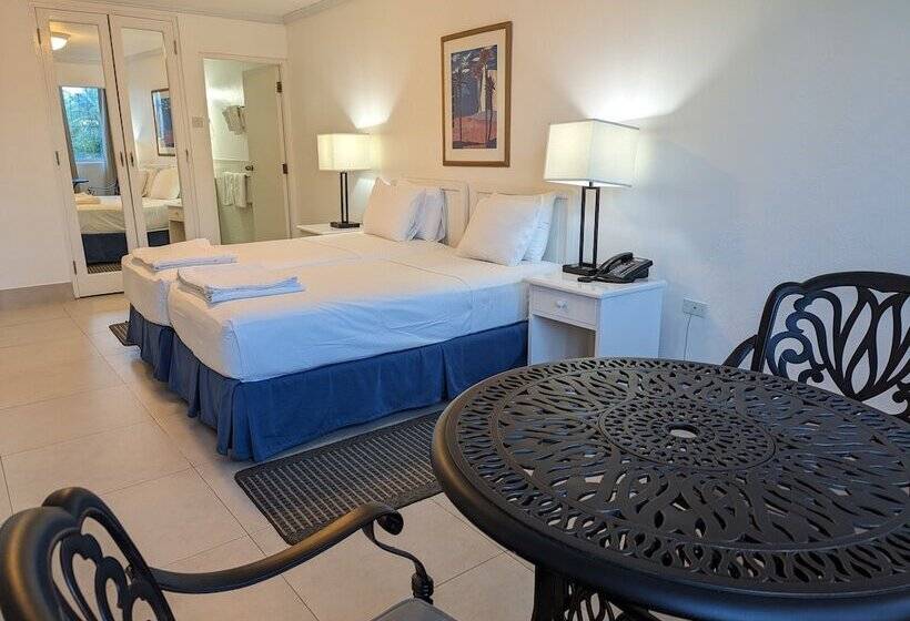 استودیوی استاندارد, Pirate's Inn