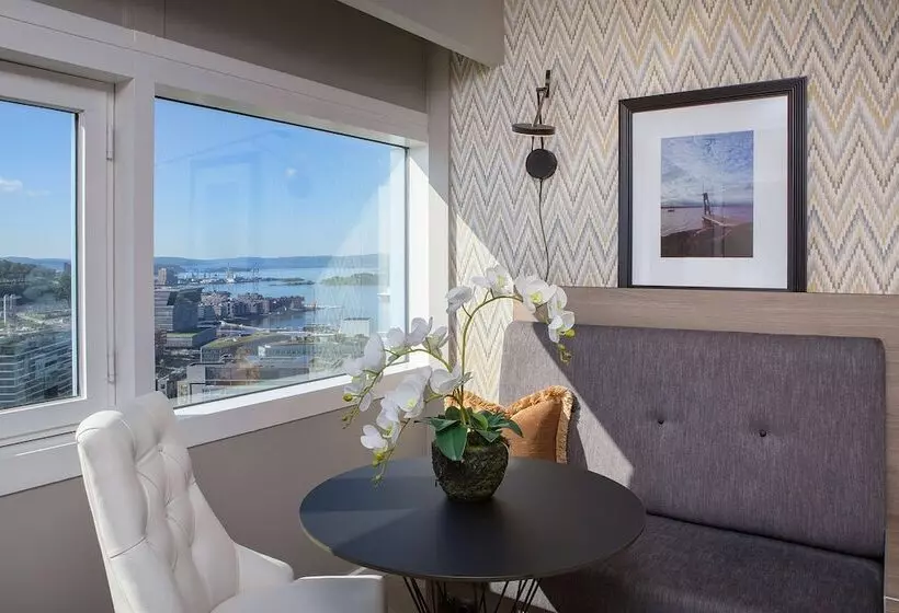 景色の見えるスーペリアルーム, Radisson Blu Plaza Hotel, Oslo
