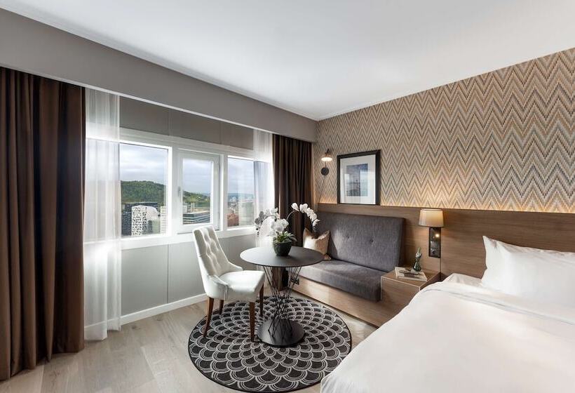 سوئیت با چشمانداز, Radisson Blu Plaza Hotel, Oslo